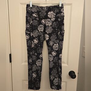 Torrid Active Monochrome Floral Athletic Leggings